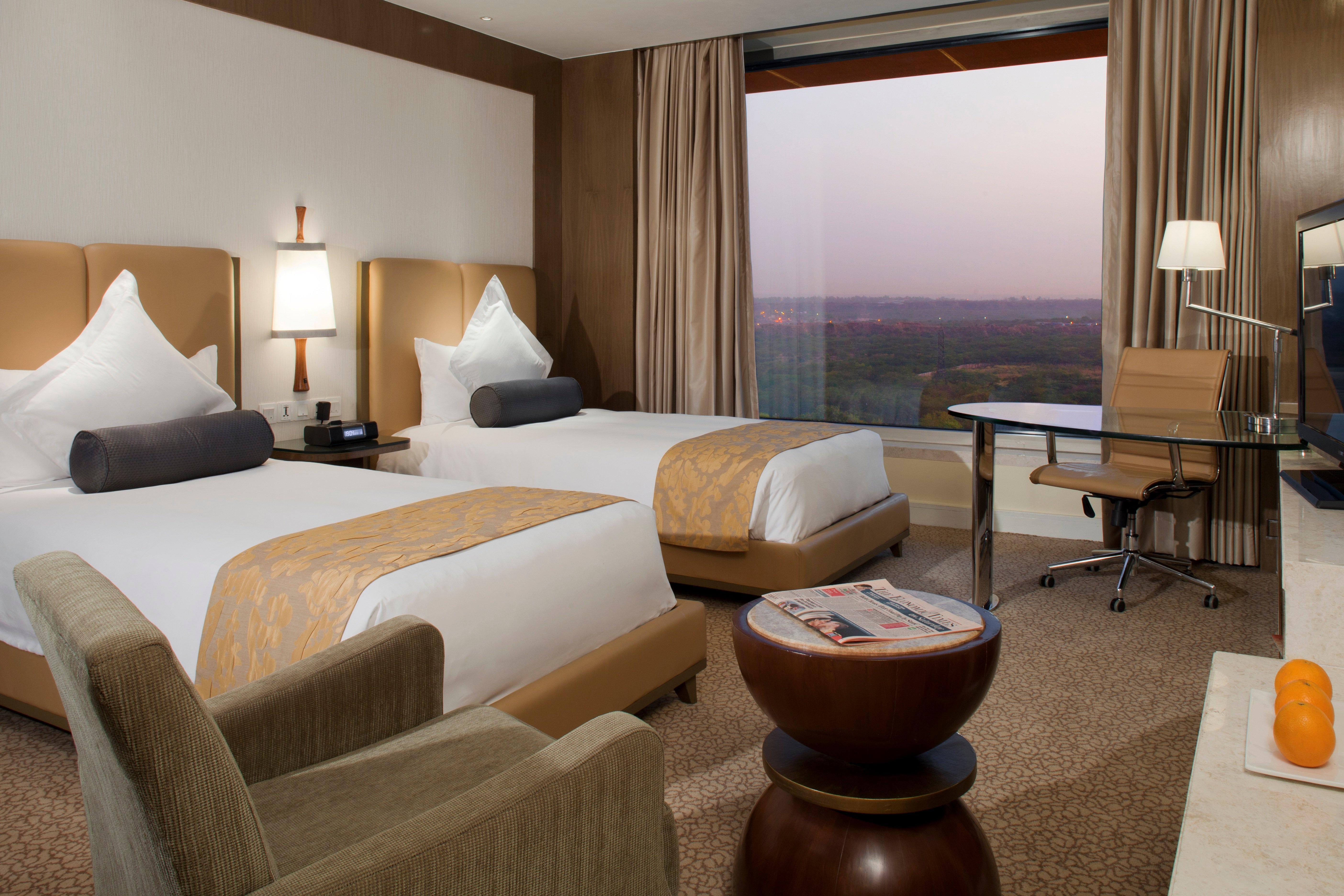 Crowne Plaza New Delhi Okhla By Ihg Hotel Eksteriør billede A guest room at the JW Marriott Desert Springs Resort and Spa
